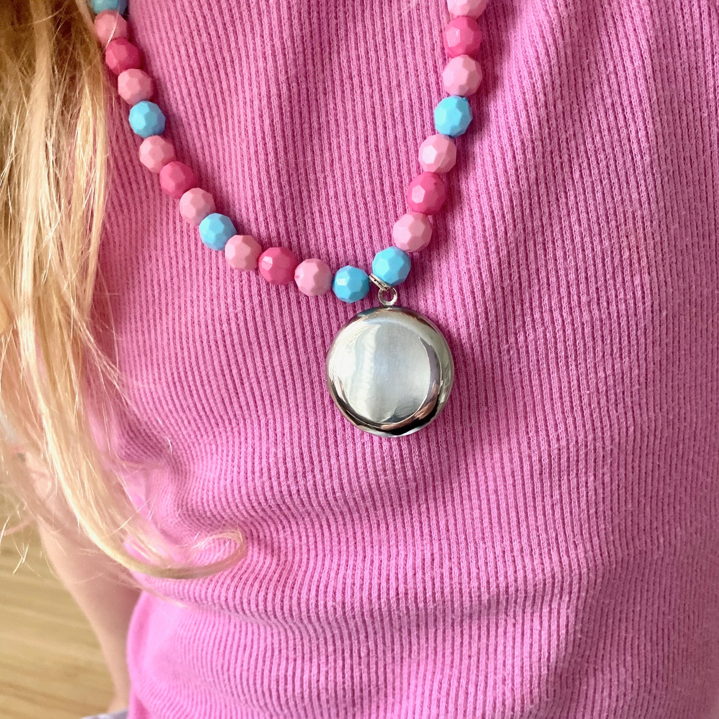 Poppet locket