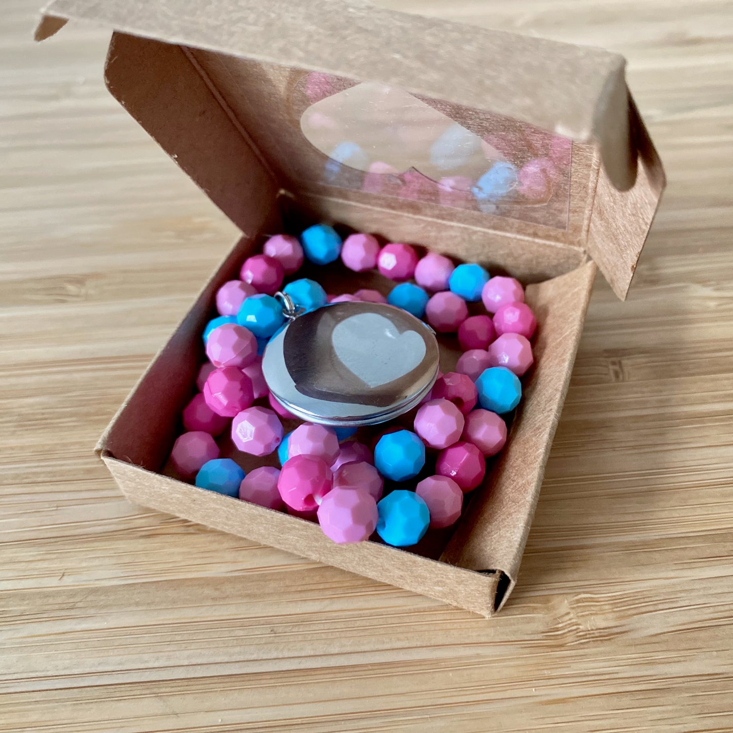 Poppet locket