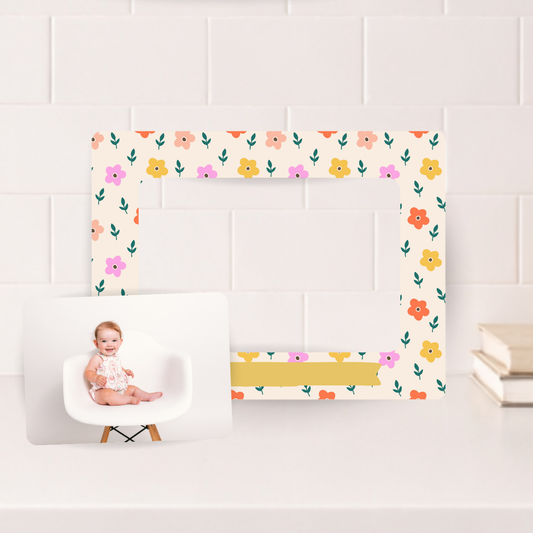 Personalised Mollie Magnet Frame + Photo Bundle