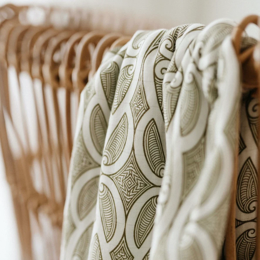 Te Pātiki Pēpi Wrap - Green